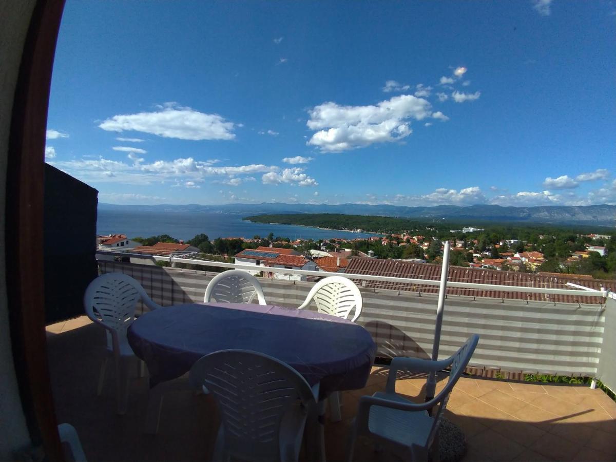 Apartment Njivice 15904B ภายนอก รูปภาพ
